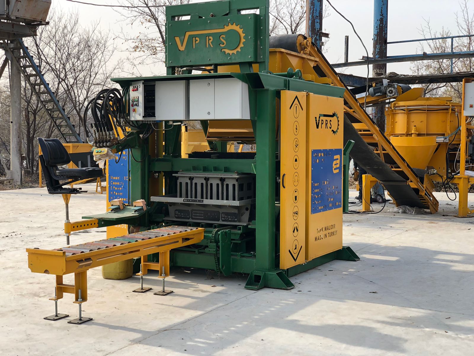 Machine a parpaing VESS ECO 4.1