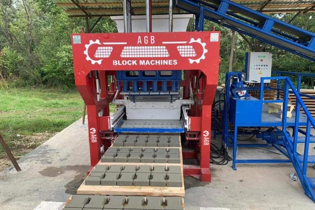 Machine parpaing